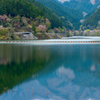 レフレックスと化した湖水　美しき障害物Ⅲ