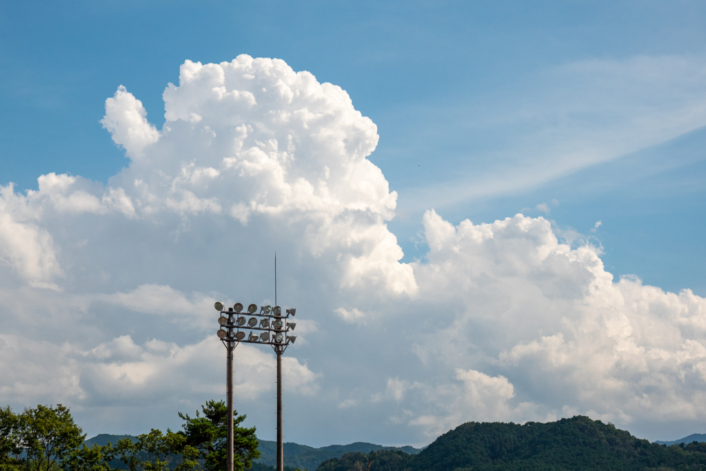 雲01