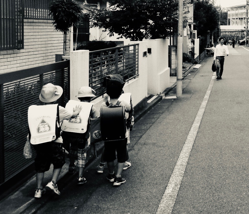 がんばれ　令和の小学生