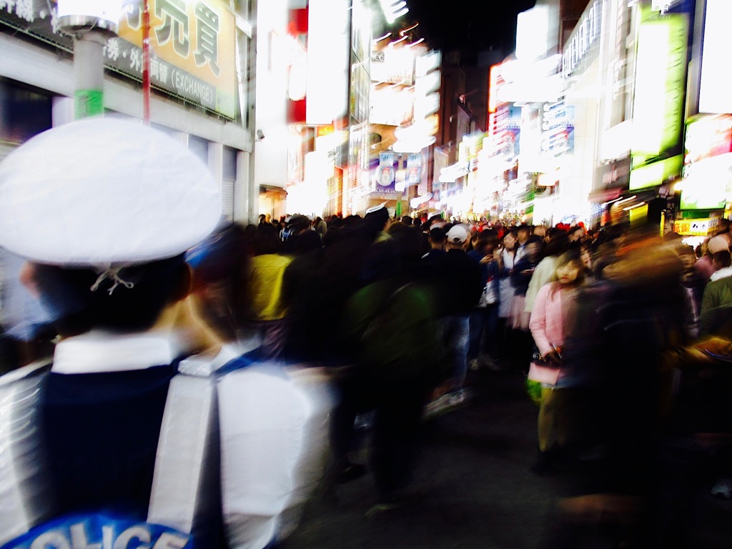 突き進む渋谷ハロウィン