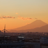 富士山と風車のある風景