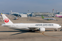 B777-200