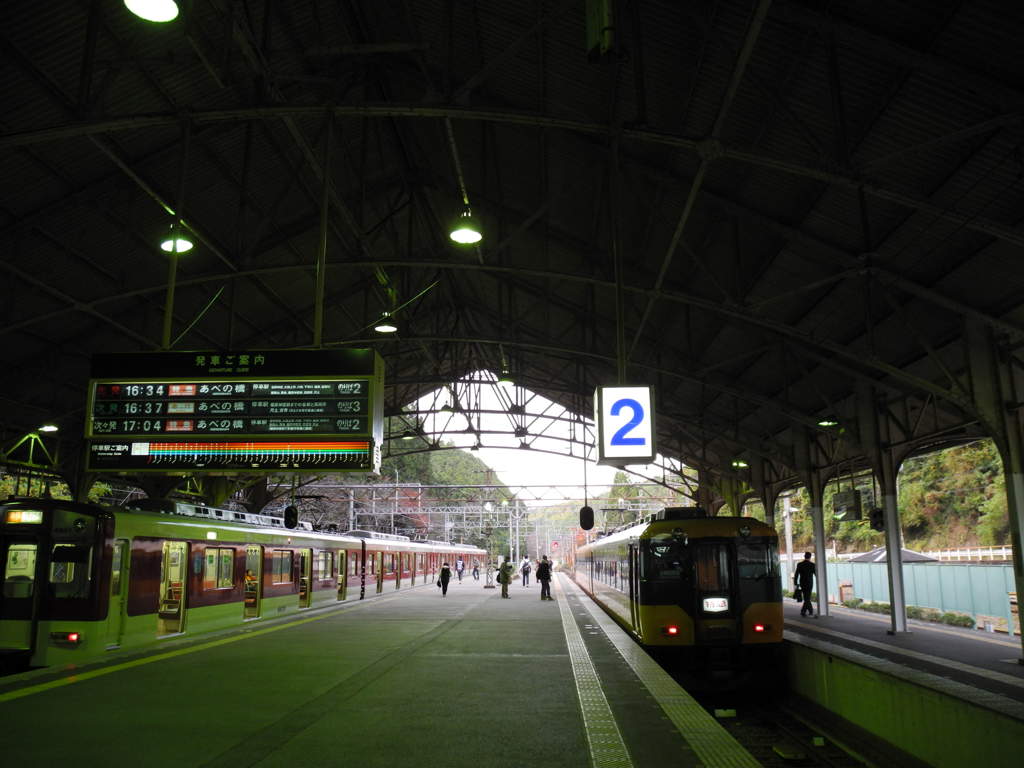 大都市行きの最も短い特急。