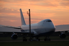 どこの航空機？