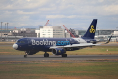 春秋航空 Booking.com