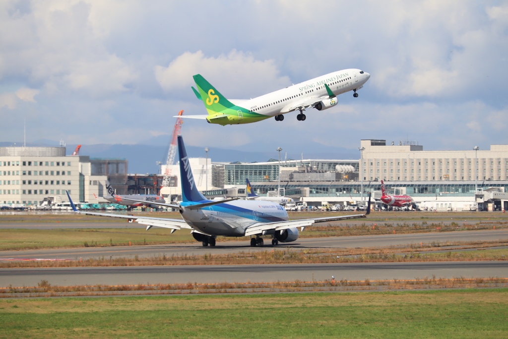 春秋航空とANA
