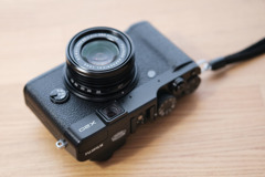 FUJIFILM X20_01