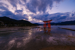 厳島神社　夕景