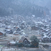 雪降る白川郷