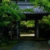 金剛輪寺白門　新緑の頃