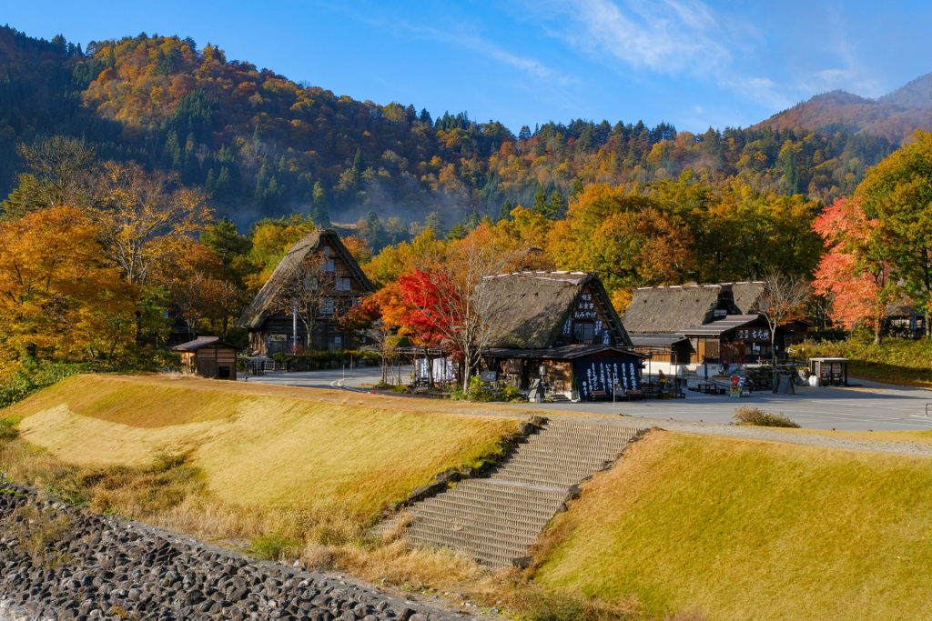 白川郷　紅葉の頃２