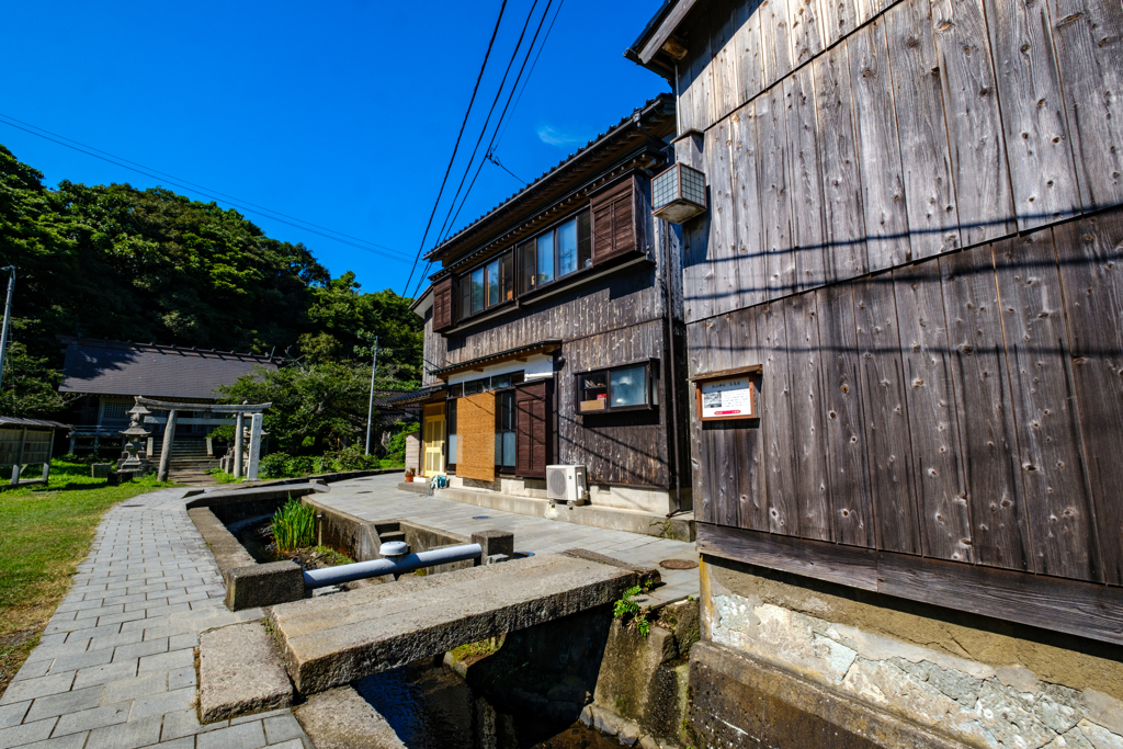 佐渡の旅　宿根木船大工町並み