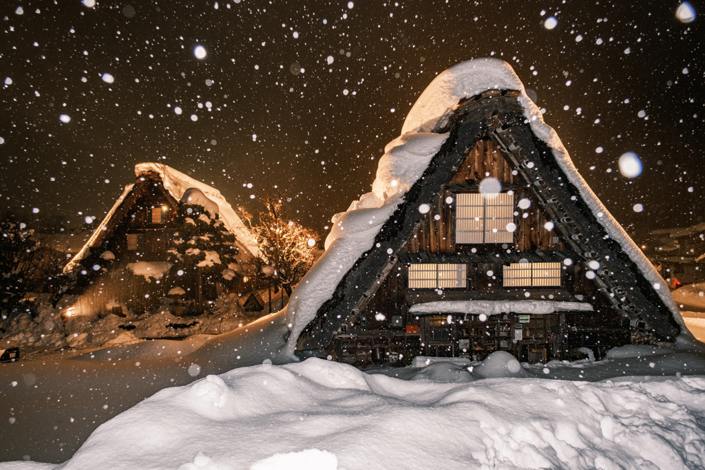 雪中古民家