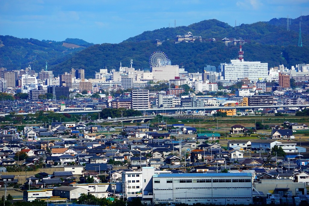 四国松山城遠望