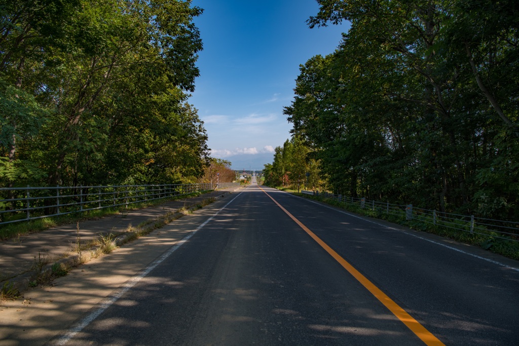 【北海道＝真っ直ぐ一本道】の公式