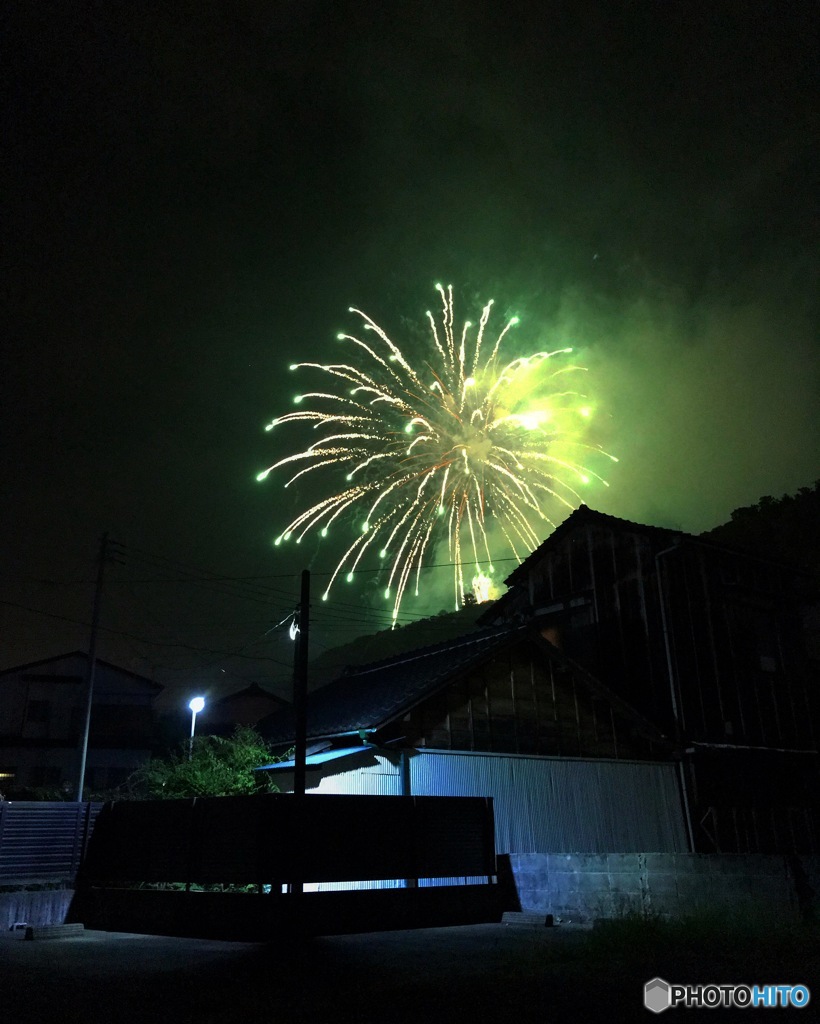 お寺さん、秋祭りの花火