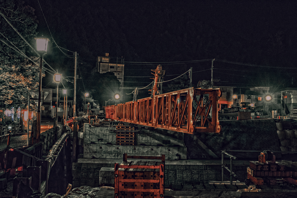橋梁工事現場（夜）