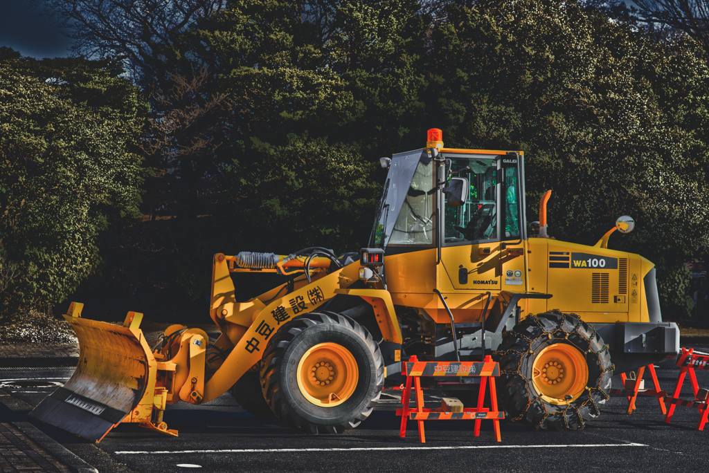 KOMATSU WA100