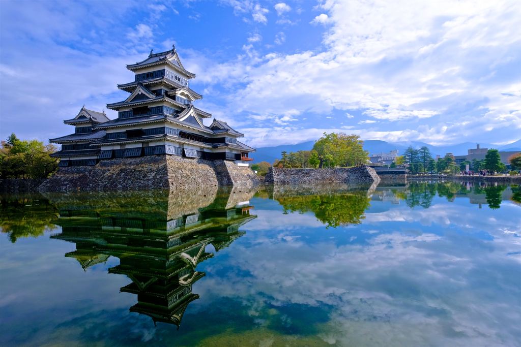 松本城の空