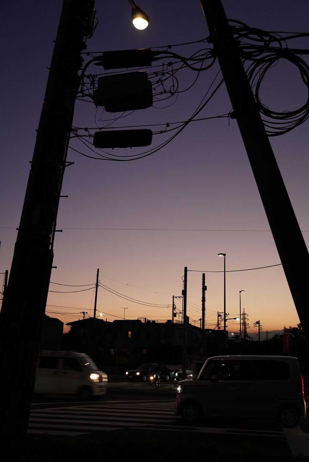 夕闇せまる