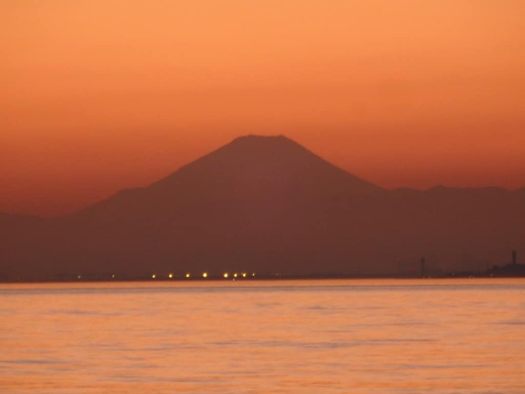 夕暮れの富士山