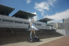 兵庫県立美術館のオブジェSUNSISTER