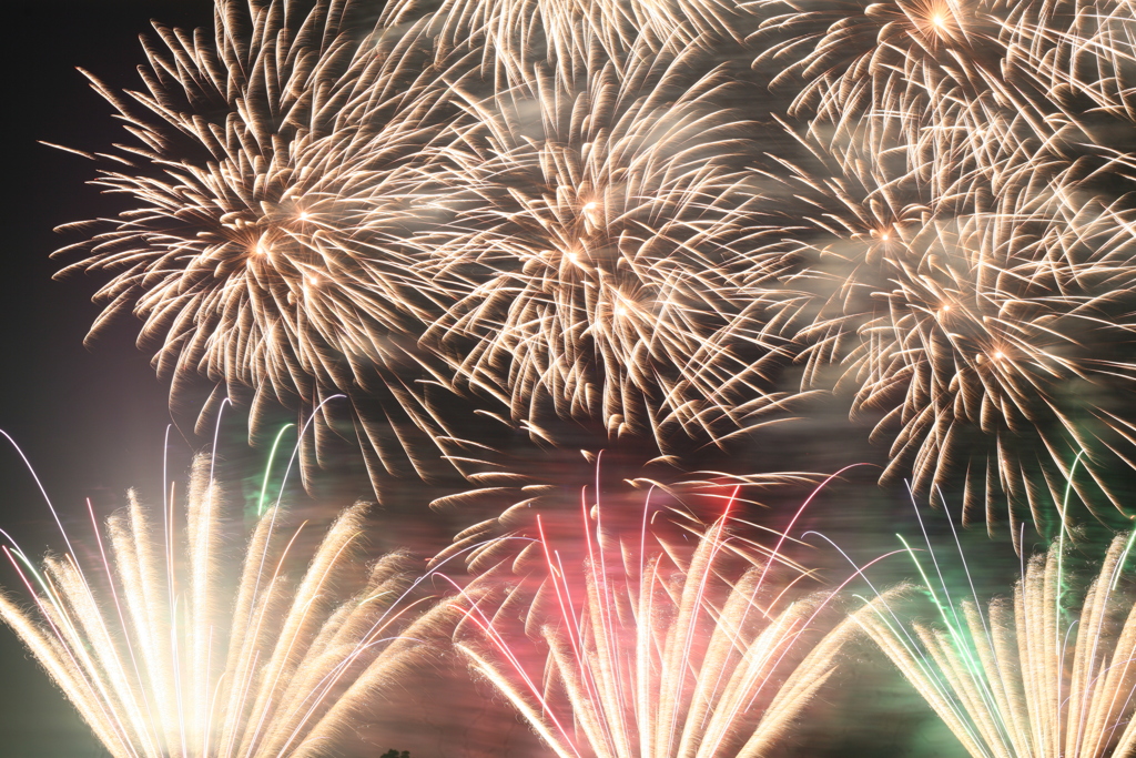 第31回 なにわ淀川花火大会 2019