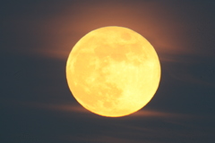 ストロベリームーンと明石海峡大橋