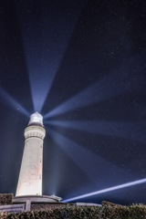 角島灯台が照らす星空