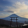 河口浅間神社　遥拝所　天空の鳥居～幻日