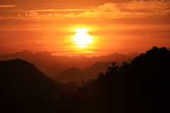 犬山成田山の夕日