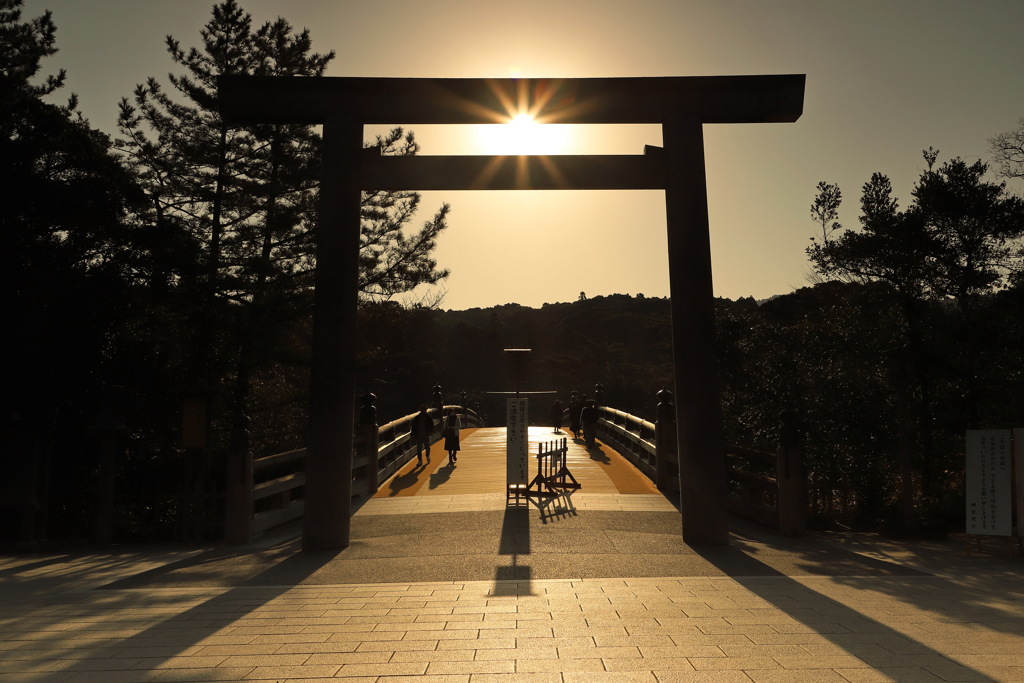 伊勢神宮の日の出