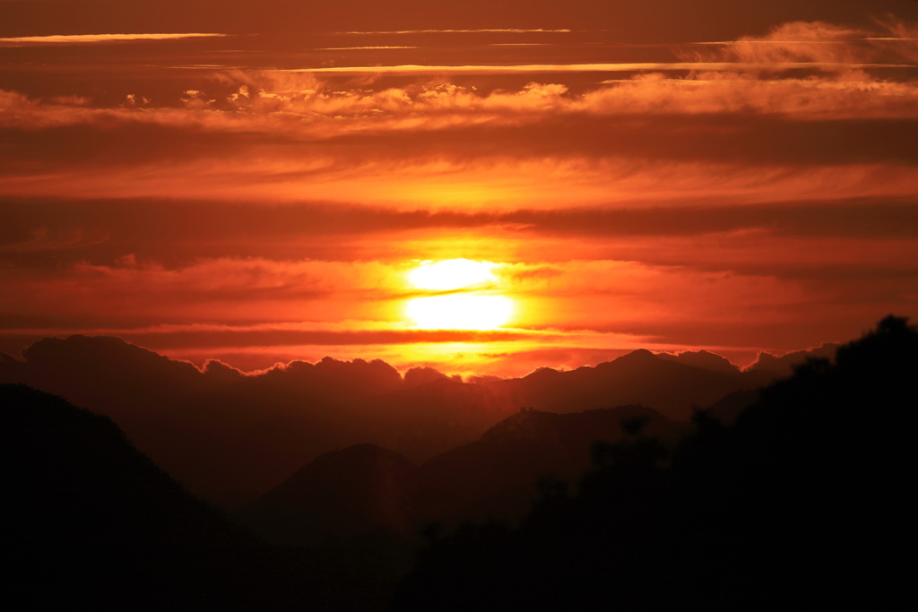 犬山成田山の夕日