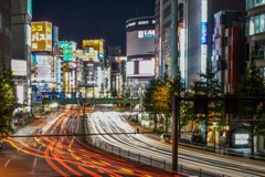 歌舞伎町を臨む