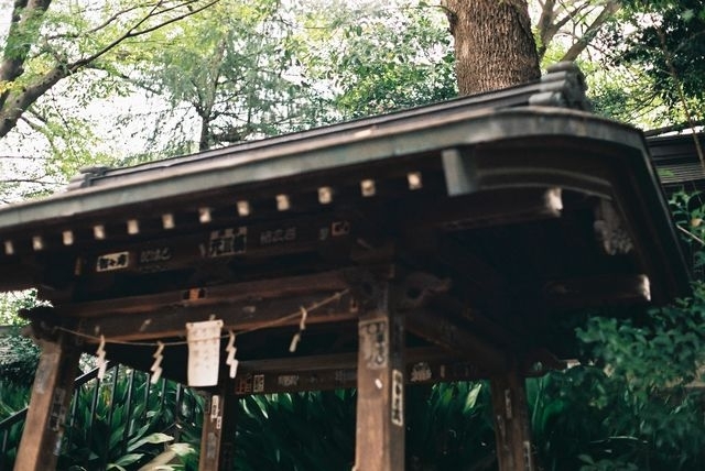 神社の手洗い場の屋根 By Ma T Id 写真共有サイト Photohito