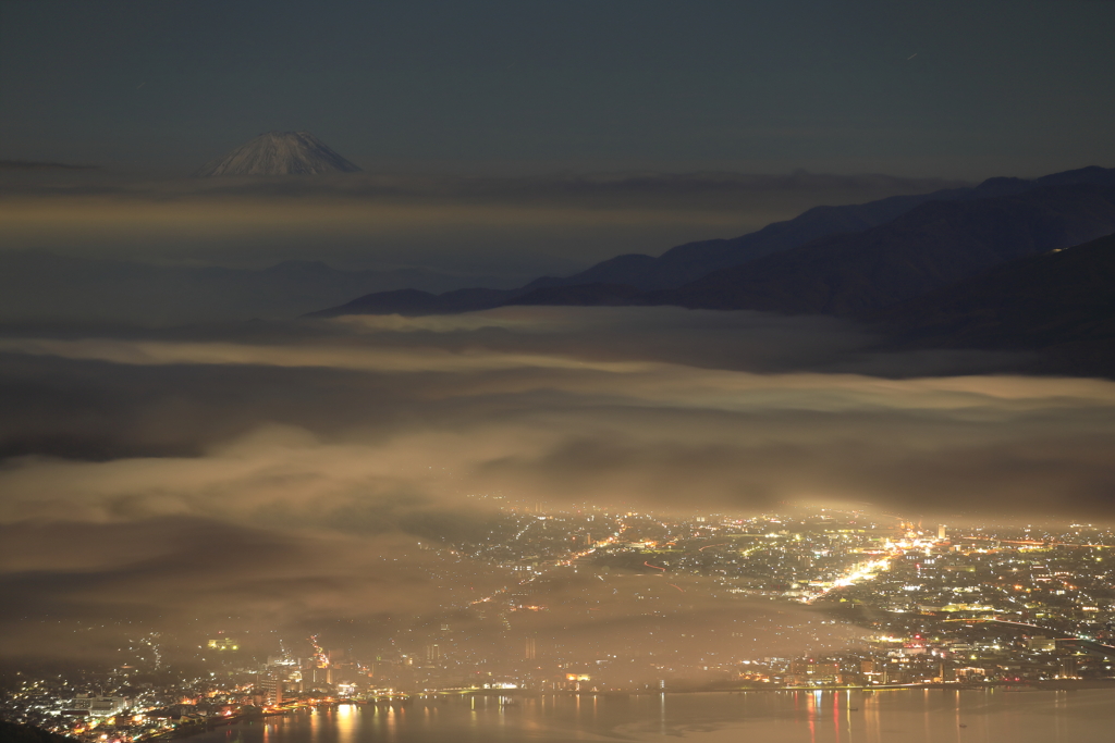 富士山と諏訪湖の雲海
