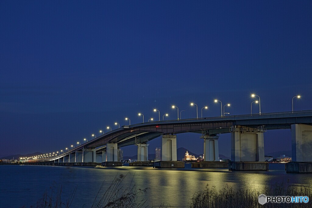 琵琶湖大橋夜景