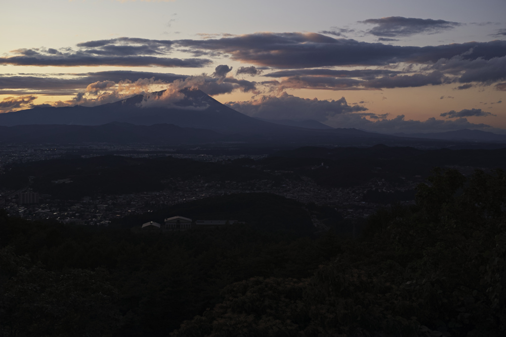 赤雲のある風景