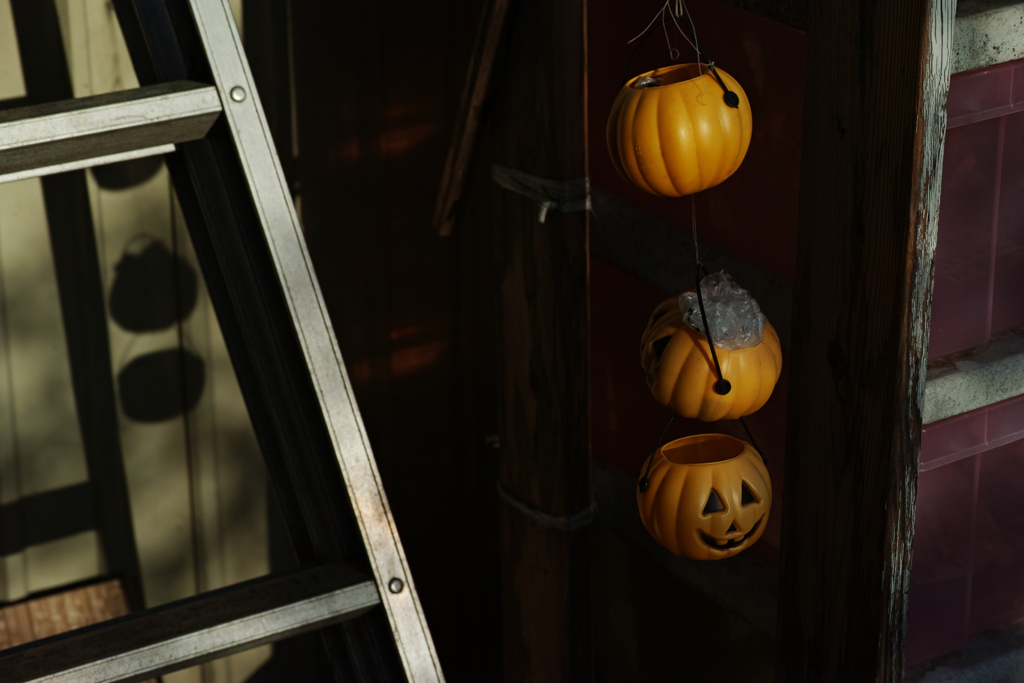Quiet halloween
