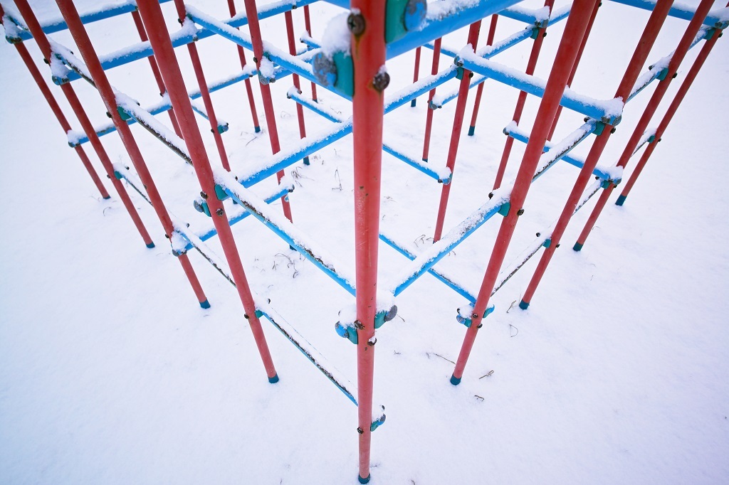 winter labyrinth