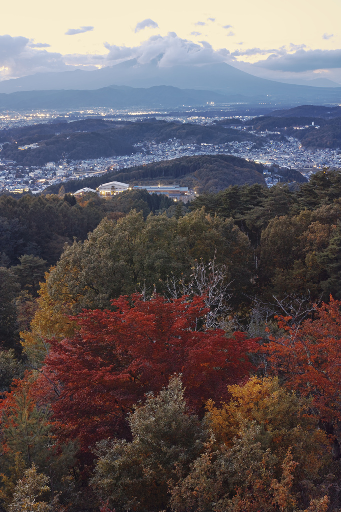 紅岩手山