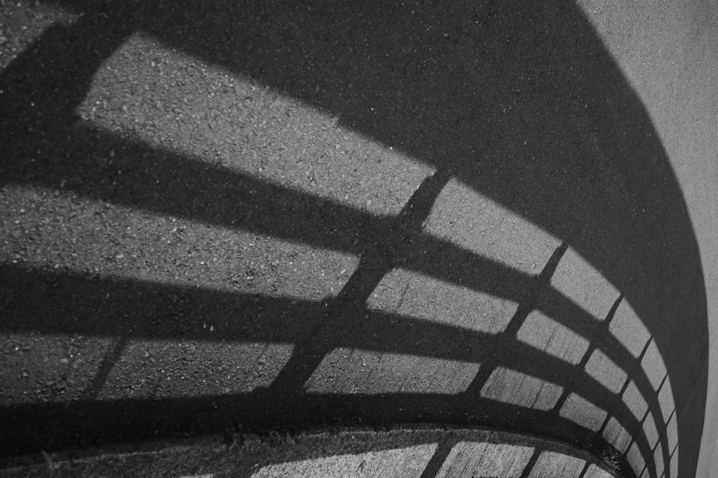 Monochroll