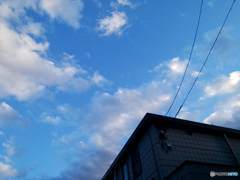 住宅街の青空