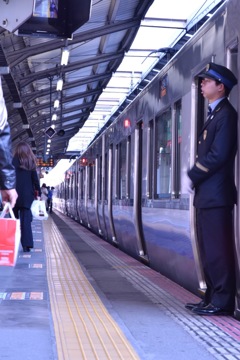 発車までしばしお待ちを…
