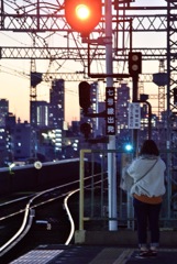 陽は落ちて…