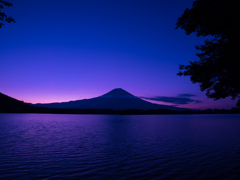夜明け前