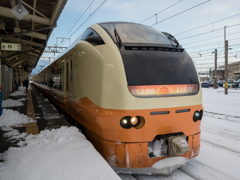特急いなほ　酒田駅