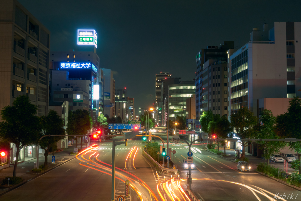 静かな光跡