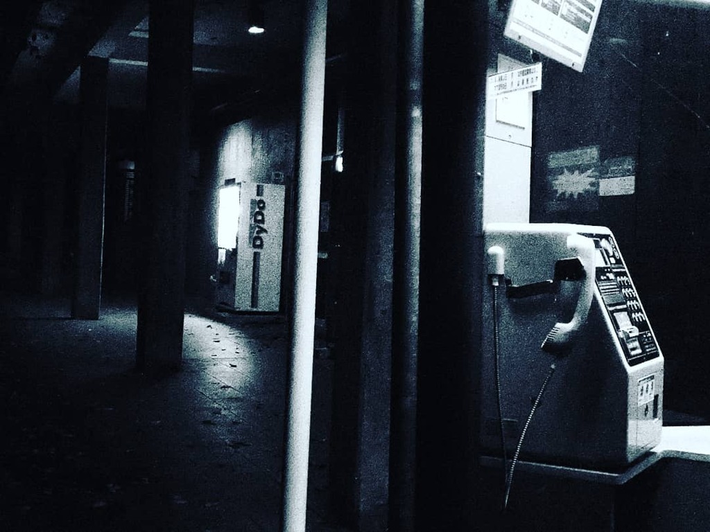 灯火は無音を照らす