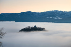 雲海の城